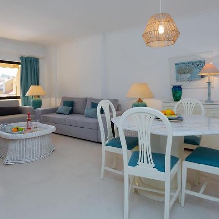קווארטיירה Marina 2Bdr Apartment With Balcony & Pool - 5Min From Beach By Lovelystay מראה חיצוני תמונה