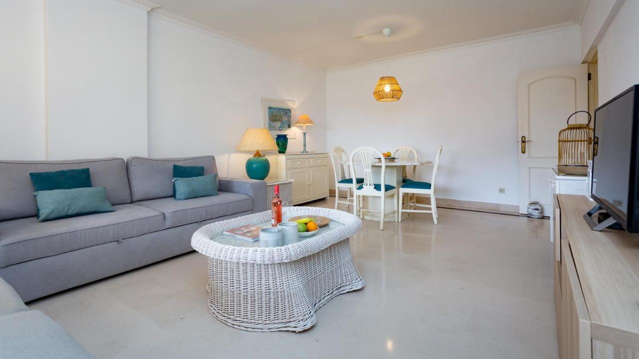 קווארטיירה Marina 2Bdr Apartment With Balcony & Pool - 5Min From Beach By Lovelystay מראה חיצוני תמונה