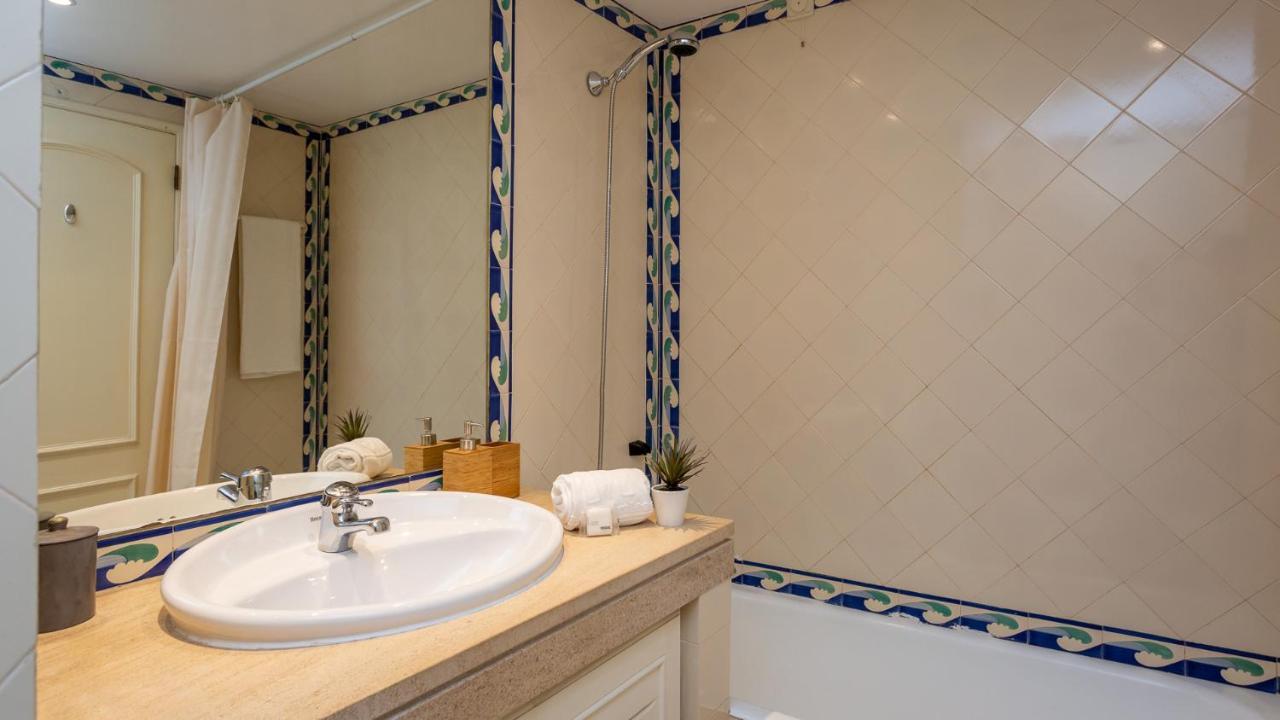 קווארטיירה Marina 2Bdr Apartment With Balcony & Pool - 5Min From Beach By Lovelystay מראה חיצוני תמונה
